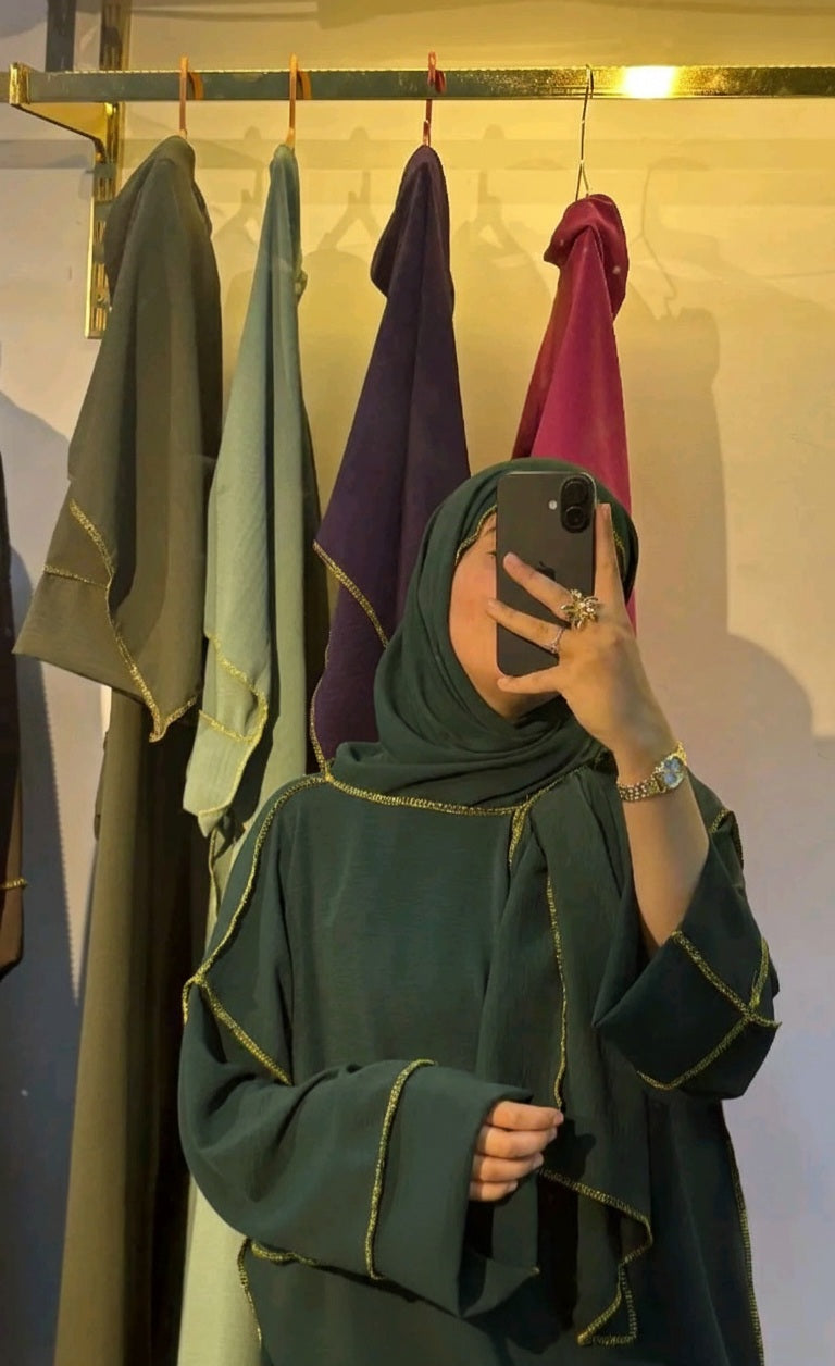 عباءة الخيط الذهبي✨️✨️