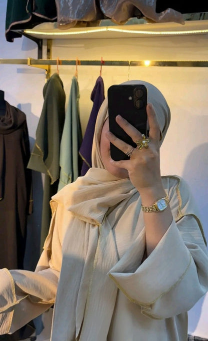 عباءة الخيط الذهبي✨️✨️