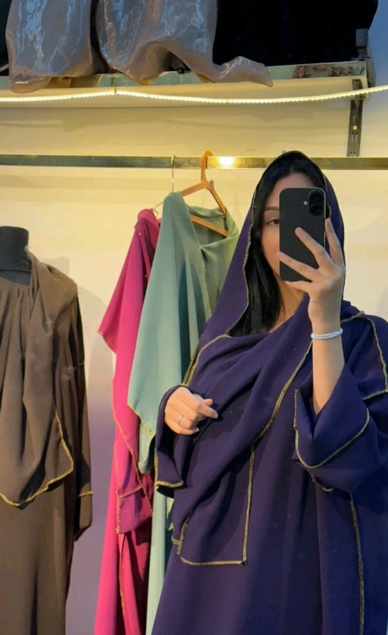 عباءة الخيط الذهبي✨️✨️