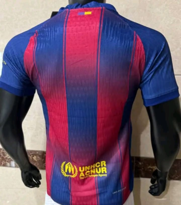 قميص برشلونة الأساسي 2026