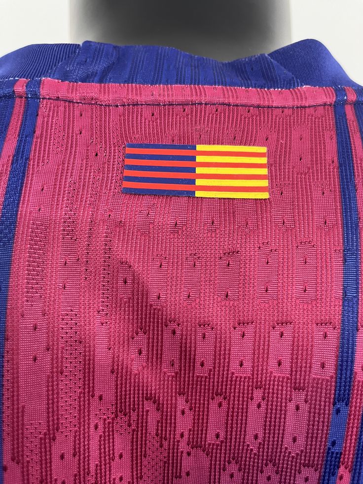 قميص برشلونة الأساسي 2026